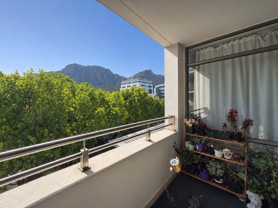 2 Bedroom Property for Sale in Claremont Upper Western Cape